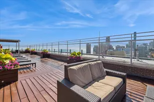 260 E Chestnut St, Chicago, IL 60611 - Photo 19