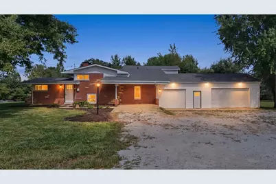 10371 E 1680 North Road, Oakwood, IL 61858 - Photo 3