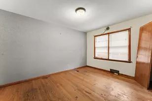 1037 Wentworth Ave, Calumet City, IL 60409 - Photo 9