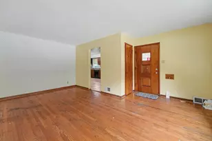 1037 Wentworth Ave, Calumet City, IL 60409 - Photo 3