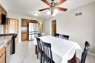 5022 N Busse Ave, Chicago, IL 60656 - Photo 13