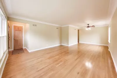 5022 N Busse Avenue, Chicago, IL 60656 - Photo 7