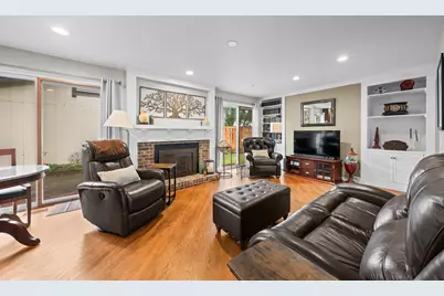 [Address not provided], Glenview, IL 60025 - Photo 9