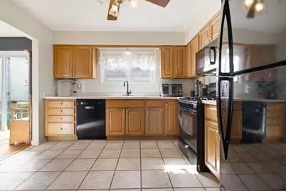 526 N Edgewood Avenue, Lombard, IL 60148 - Photo 3