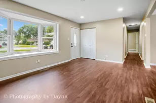 22 Emery Dr, Bourbonnais, IL 60914 - Photo 5