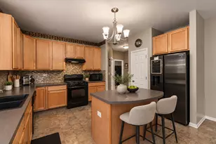 2109 Chad Ln, Montgomery, IL 60538 - Photo 9