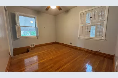 1934 Norfolk Avenue, Westchester, IL 60154 - Photo 25