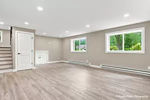 2257 Shannondale Dr, Green Oaks, IL 60048 - Photo 13