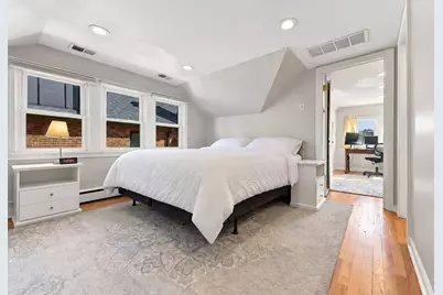 2940 W Greenleaf Avenue, Chicago, IL 60645 - Photo 17