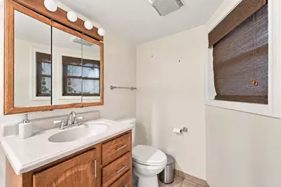 2940 W Greenleaf Avenue, Chicago, IL 60645 - Photo 29