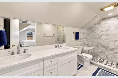 2940 W Greenleaf Avenue, Chicago, IL 60645 - Photo 21