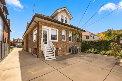 2940 W Greenleaf Avenue, Chicago, IL 60645 - Photo 33
