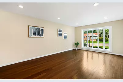 340 James Avenue, Mundelein, IL 60060 - Photo 5