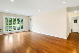340 James Ave, Mundelein, IL 60060 - Photo 7