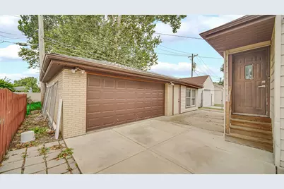 3915 W 104th Street, Chicago, IL 60655 - Photo 25