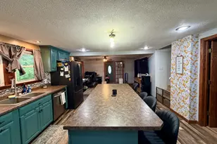 2211 Deets Rd, Sterling, IL 61081 - Photo 3
