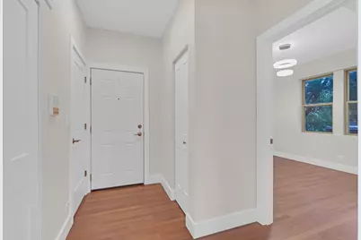 3923 W Ainslie Street #2, Chicago, IL 60625 - Photo 3