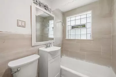 9668 S Luella Avenue, Chicago, IL 60617 - Photo 13
