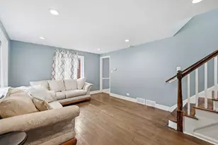 9668 S Luella Ave, Chicago, IL 60617 - Photo 5