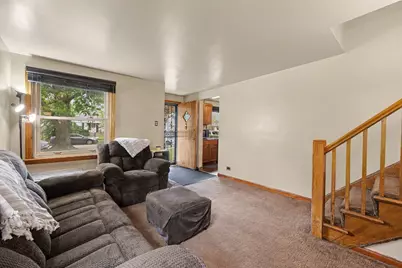 11112 S Avenue C Avenue, Chicago, IL 60617 - Photo 3