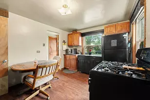 11112 S Ave C Ave, Chicago, IL 60617 - Photo 5