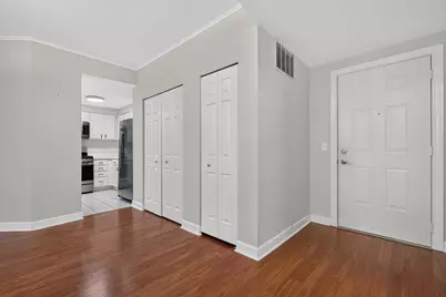 245 Burlington Avenue #201, Clarendon Hills, IL 60514 - Photo 7