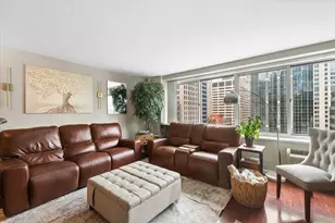 211 E Ohio St, Chicago, IL 60611 - Photo 3