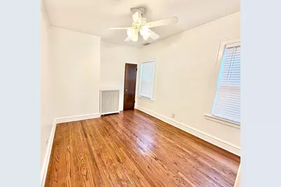 2936 N Kostner Avenue, Chicago, IL 60641 - Photo 9