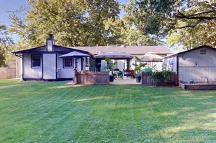 42W701 Star Ln, Sugar Grove, IL 60554 - Photo 17
