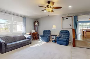 42W701 Star Ln, Sugar Grove, IL 60554 - Photo 7