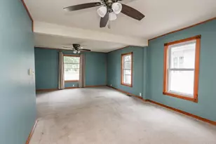136 N Oak St, Manteno, IL 60950 - Photo 15