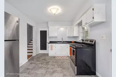 5798 Pershing Avenue, Downers Grove, IL 60516 - Photo 9