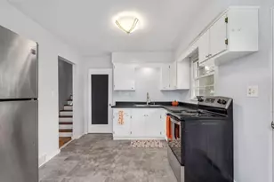 5798 Pershing Ave, Downers Grove, IL 60516 - Photo 9