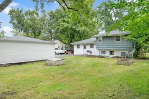 5798 Pershing Ave, Downers Grove, IL 60516 - Photo 23