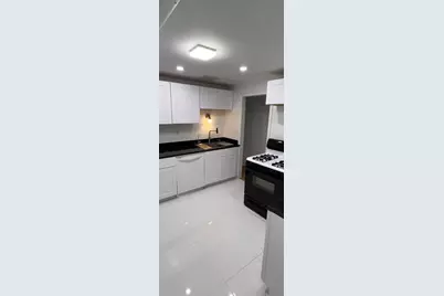 539 W Brompton Avenue #1B, Chicago, IL 60657 - Photo 11