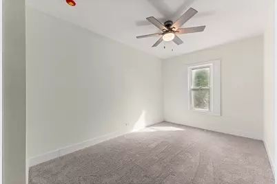 10721 S Prairie Avenue, Chicago, IL 60628 - Photo 15