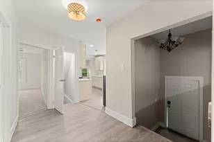 10721 S Prairie Ave, Chicago, IL 60628 - Photo 7