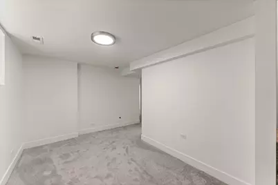 10721 S Prairie Avenue, Chicago, IL 60628 - Photo 23