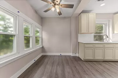 10721 S Prairie Avenue, Chicago, IL 60628 - Photo 13
