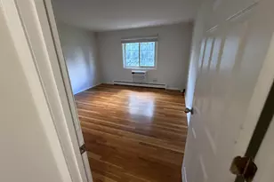 375 W Winchester Rd, Libertyville, IL 60048 - Photo 7