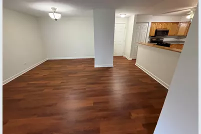 375 W Winchester Road #306, Libertyville, IL 60048 - Photo 5