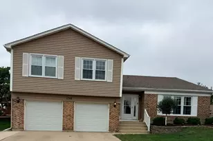 136 Appleby Dr, Glendale Heights, IL 60139 - Photo 1