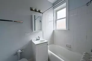 3449 N Elaine Pl, Chicago, IL 60657 - Photo 11