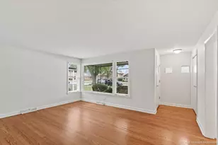 10436 S Kildare Ave, Oak Lawn, IL 60453 - Photo 5