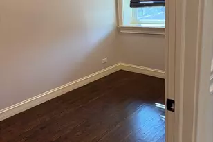 952 N Springfield Ave, Chicago, IL 60651 - Photo 9