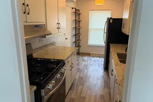 35 E North Ave, Lake Bluff, IL 60044 - Photo 3