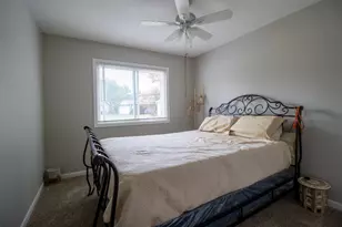 3010 Long Grove Ct, Aurora, IL 60504 - Photo 5