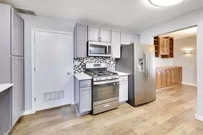 317 E Tall Oaks Lane, Itasca, IL 60143 - Photo 11