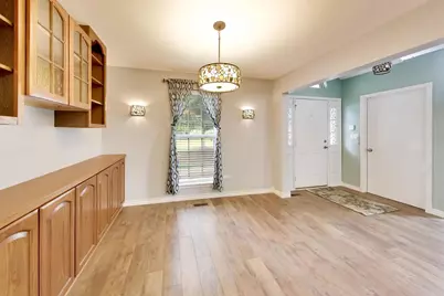 317 E Tall Oaks Lane, Itasca, IL 60143 - Photo 7
