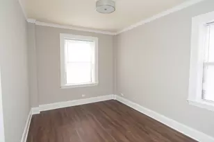 817 W Lakeside Pl, Chicago, IL 60640 - Photo 15